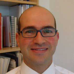 Dr. Pablo Domínguez de María